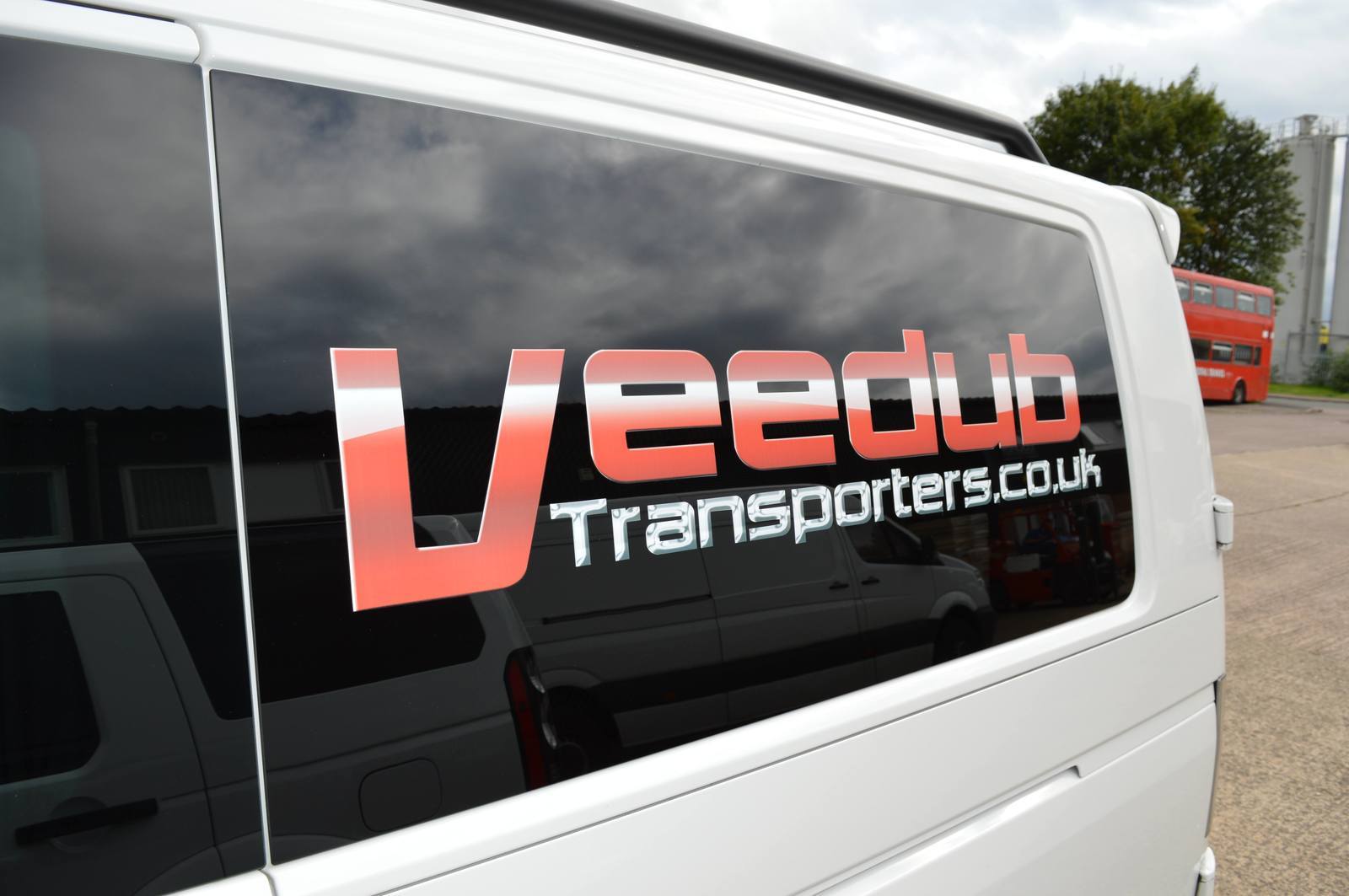 VW T5/T5.1/T6/T6.1 N/S/Rear Quarter (LWB) Window In Privacy Tint (Nearside) - Image 5