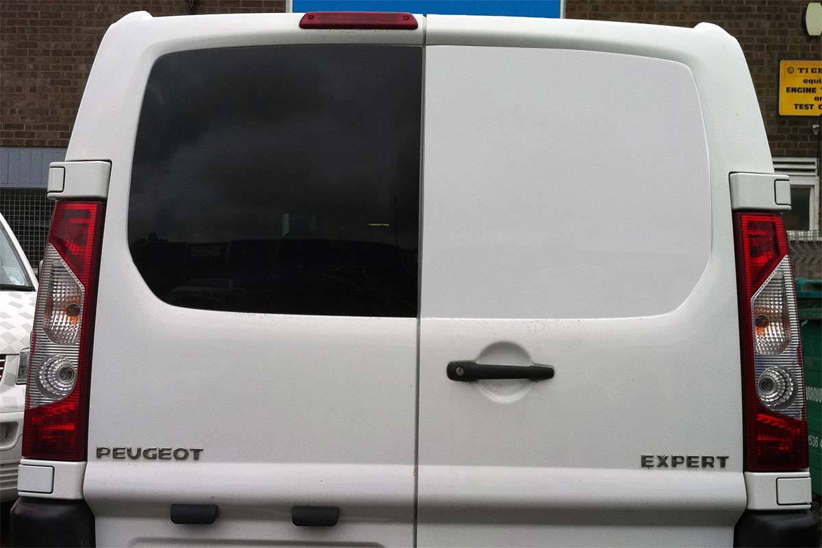 Expert/Dispatch/Scudo/Proace N/S Back Door Window In Privacy Tint
