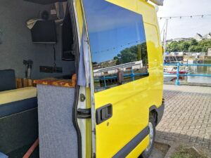 Alternative view of Master/Movano 1997 > 2010 N/S/F (SWB/MWB/LWB) Fixed Window In Privacy Tint
