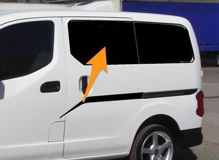 Nissan NV200 N/S/F Fixed Window in Privacy Tint - Image 3