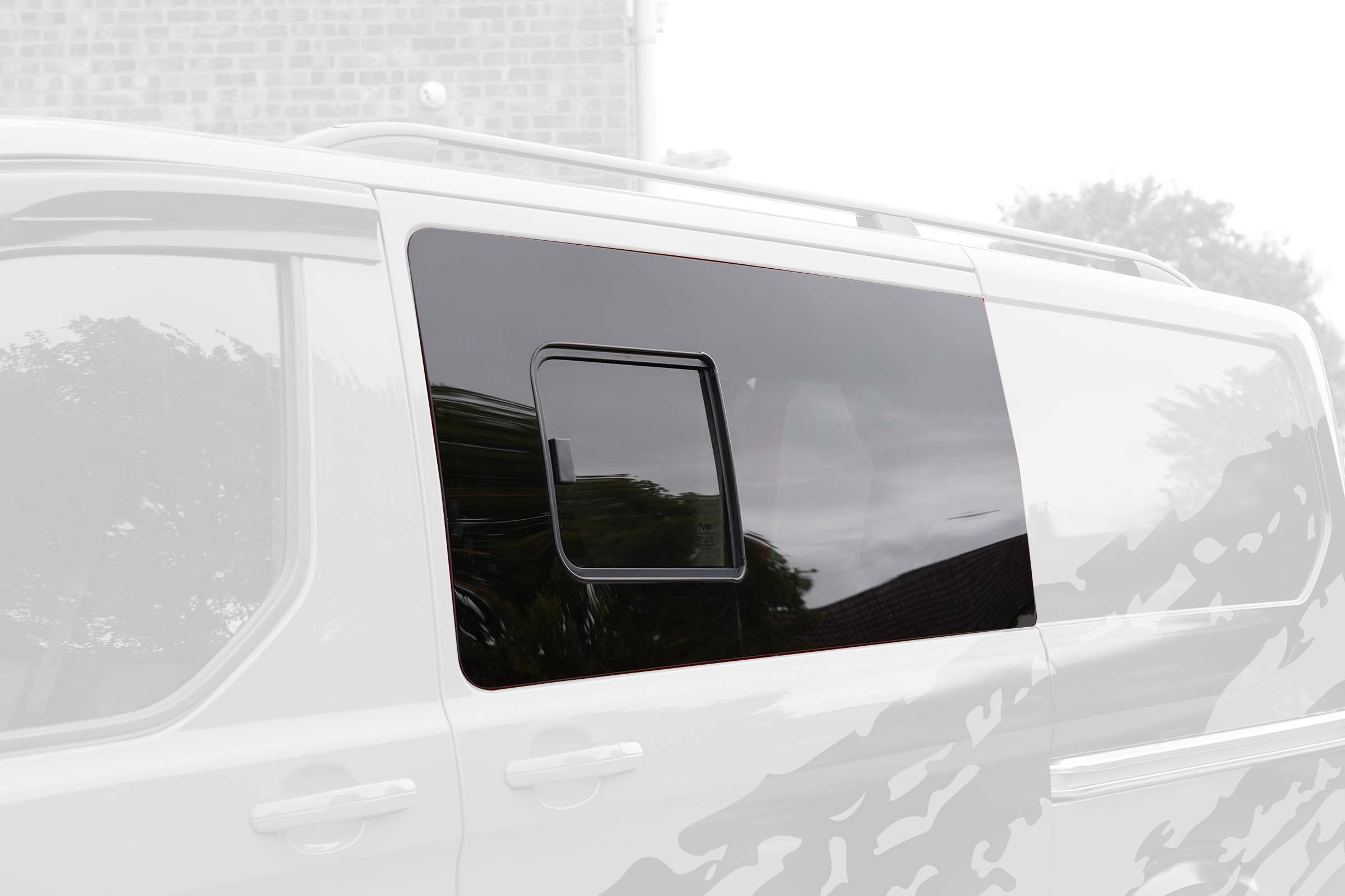 Ford Transit Custom N/S/F Opening Window in Privacy Tint (SWB/LWB) - Image 2