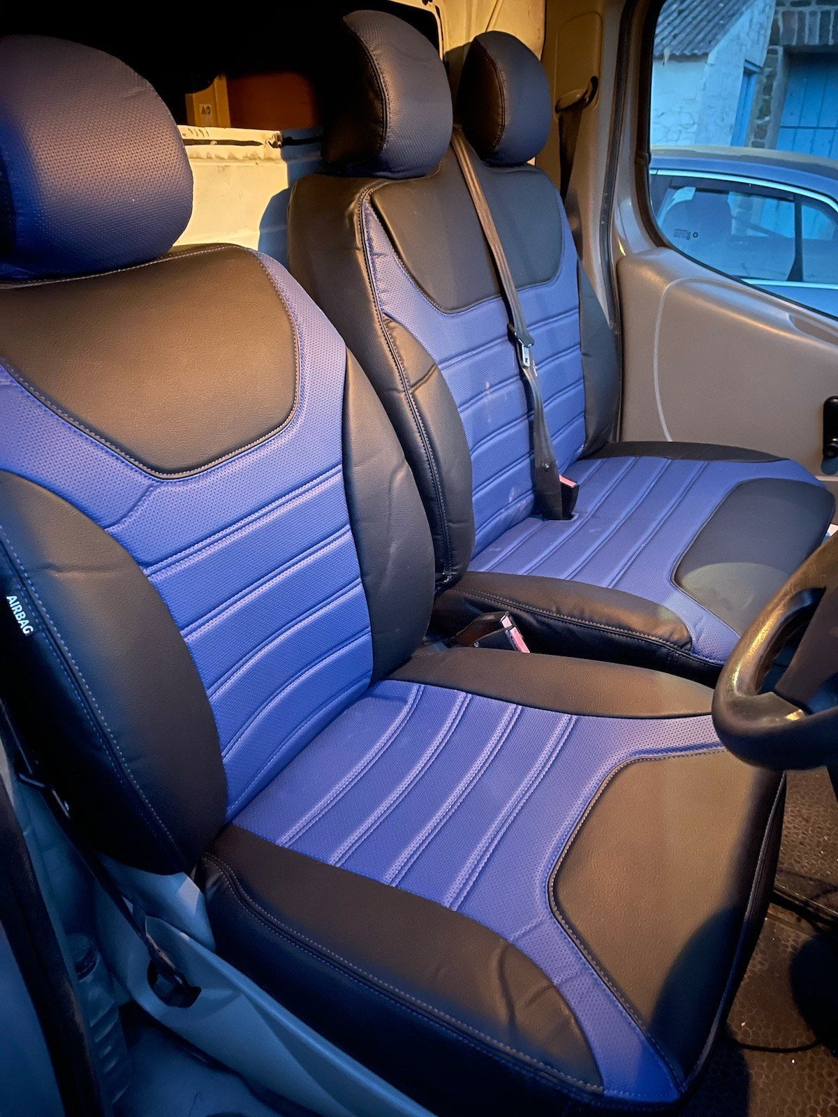RENAULT MASTER 2010 ONWARDS ARTIFICIAL LEATHER 2+1 TAILORED SEAT COVERS