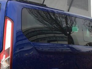 Alternative view of Ford Transit Custom O/S/R Fixed Window in Privacy Tint (SWB)