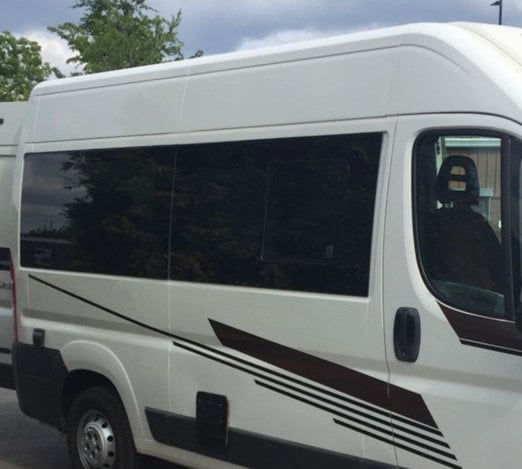 Ducato/Boxer/Relay/Movano (MWB/LWB/XLWB) O/S Front Opening Window In Privacy Tint - Image 3