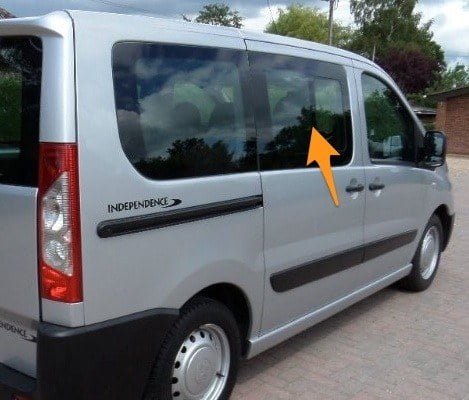 Expert/Dispatch/Scudo/Proace O/S Front Fixed Window In Privacy Tint - Image 2