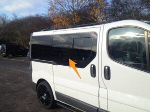 Alternative view of Trafic/Vivaro/Primastar O/S/F Opening Window in Privacy Tint FOR SLIDING DOOR