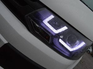 T5.1 Facelift 2010> LightBar Headlights