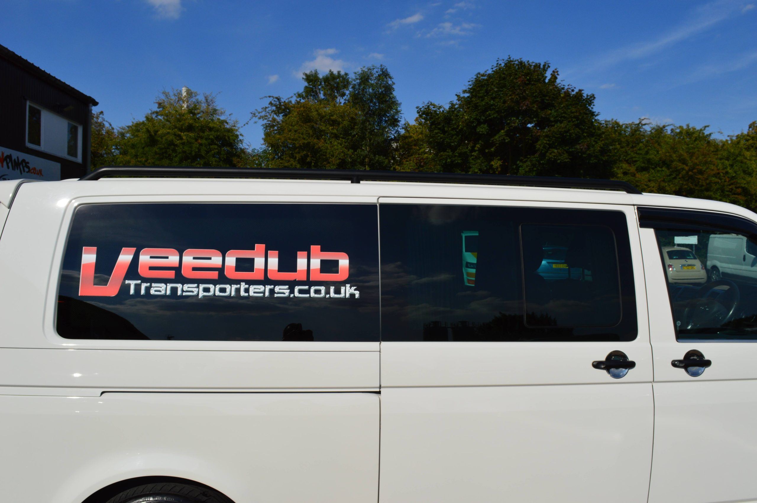 T5/T5.1/T6/T6.1 42mm Matt Black Steel Roof Bars - LWB - Image 8