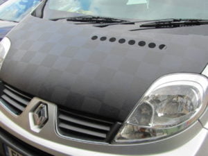 Renault Trafic Chequered Bonnet Bra