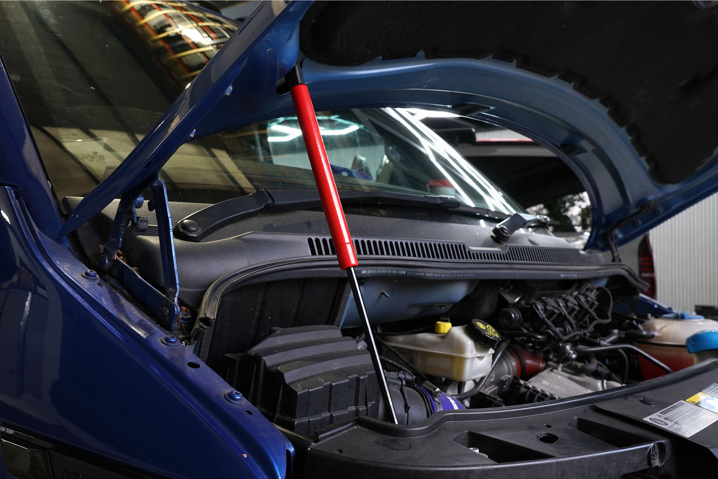 VW T6/T6.1 Red Gas Bonnet Strut - Image 4