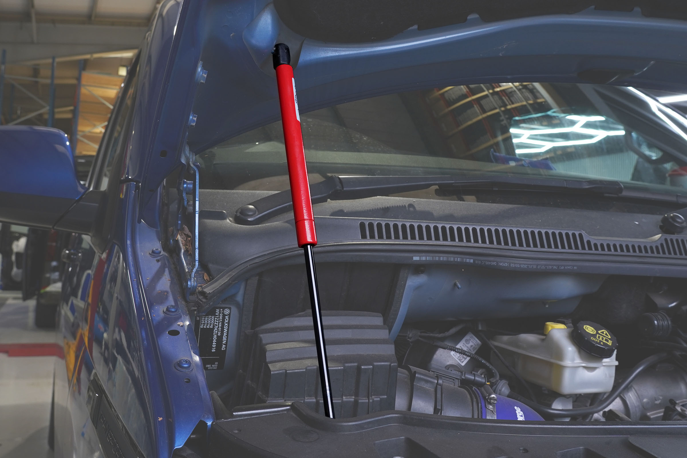 VW T5/T5.1 Red Gas Bonnet Strut