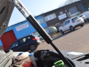 T5/T5.1 Gas Bonnet Strut - Image 3