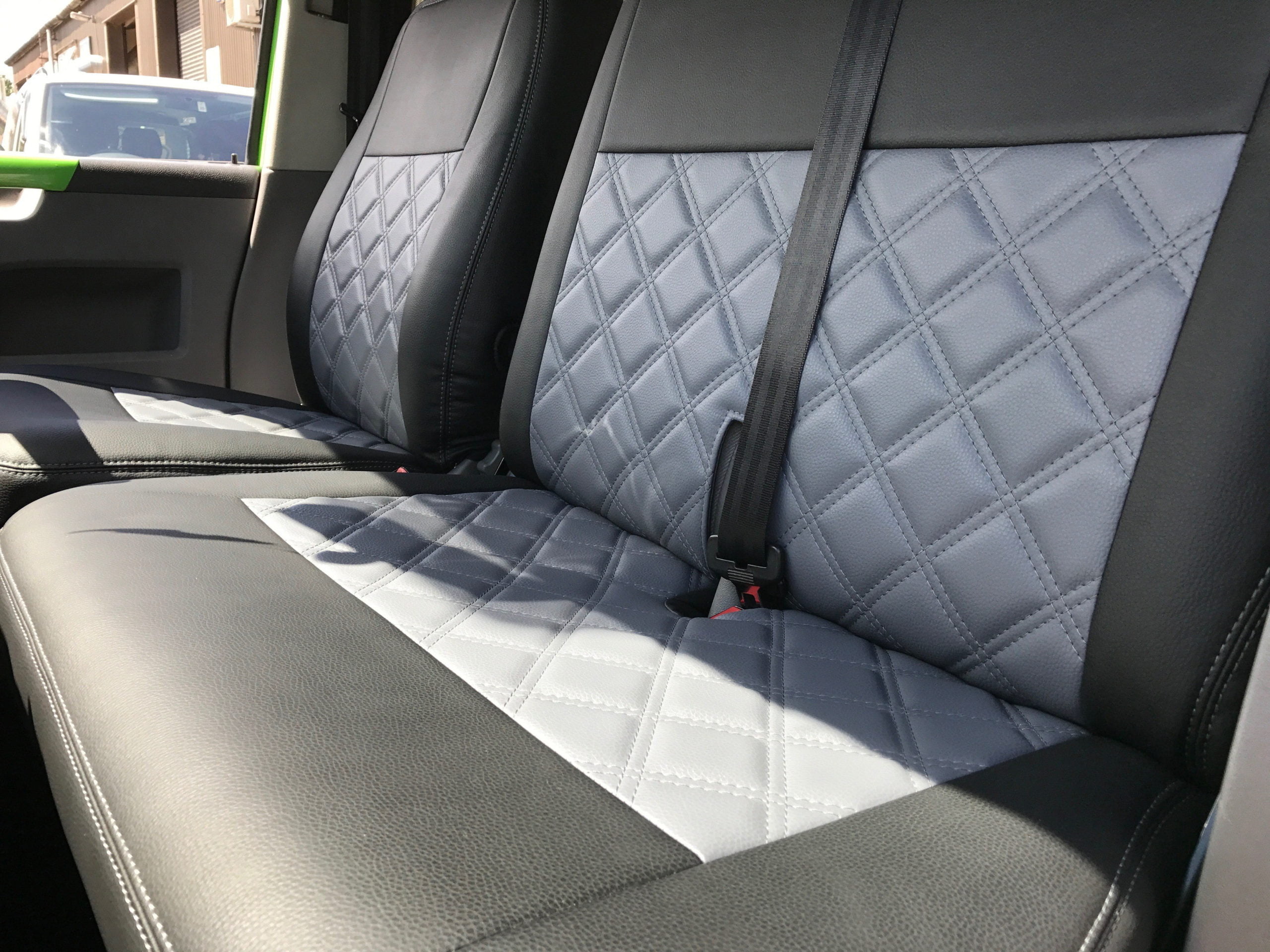 T5/T5.1 Diamond Stitch Seat Covers - Grey - Image 2