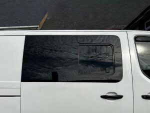Dispatch/Expert/Proace 2016> (SWB) O/S Front Opening Window In Privacy Tint