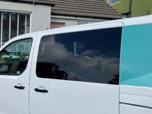 Dispatch/Expert/Proace 2016> (MWB/LWB) N/S Front Fixed Window In Privacy Tint