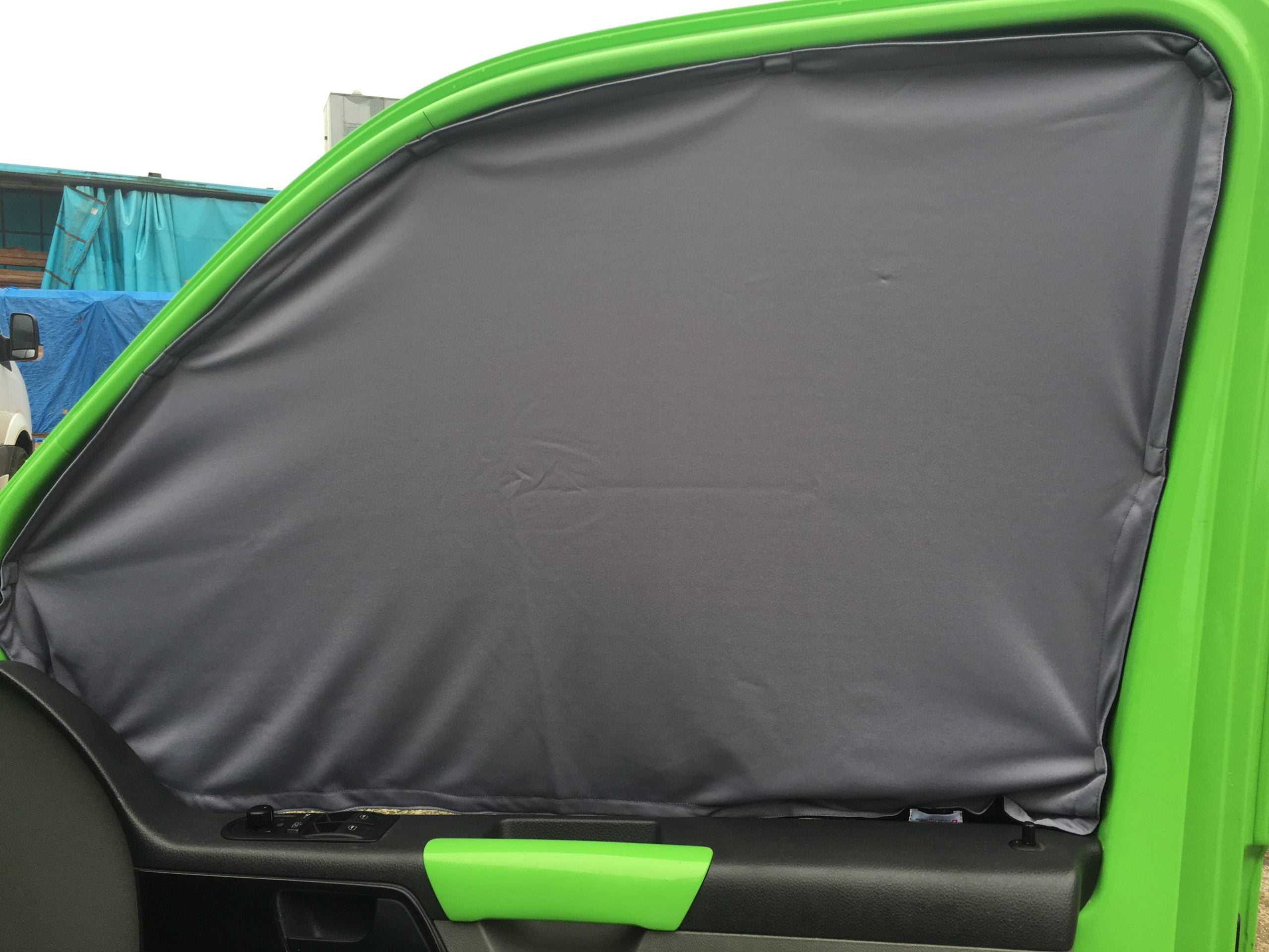 VW Crafter/Mercedes Sprinter Magnetic Cab Curtain Kits - Image 3