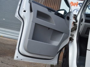 T5/T5.1/T6/T6.1 Cab Door Seal Upgrade - Image 3