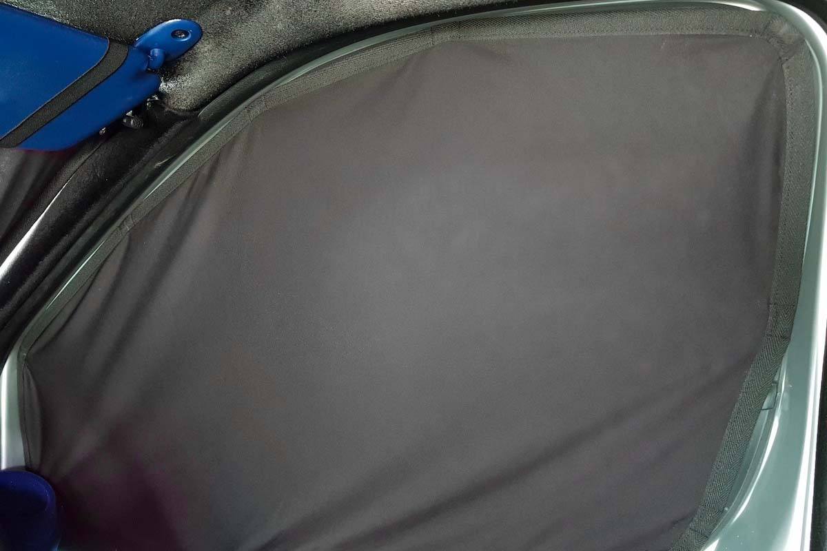 Trafic/Vivaro/Primastar Magnetic Cab Curtain Kits - Image 5