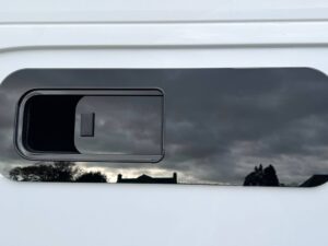 Universal Conversion Window - Opening (800mm x 270mm) - Image 3