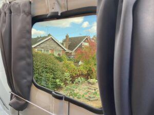 Universal Conversion Window – Fixed (500mm x 400mm) - Image 5