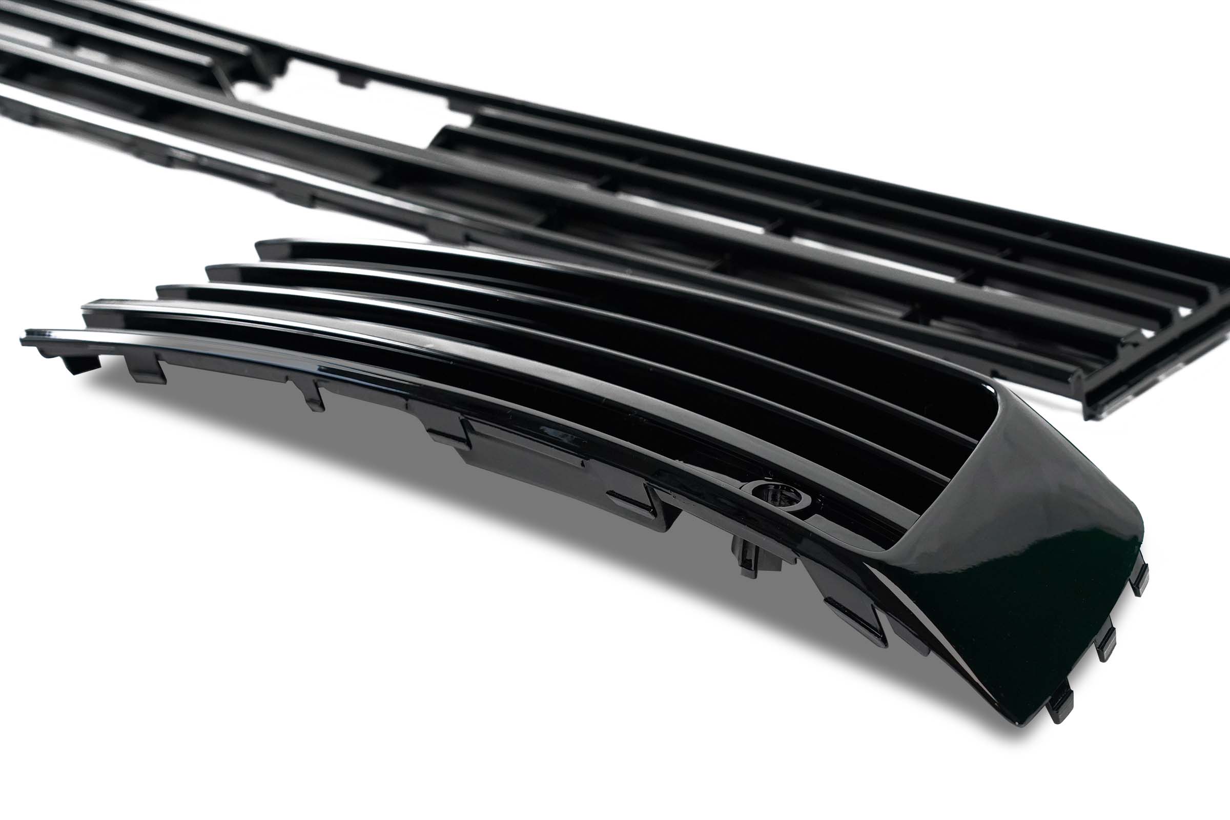 T6 Gloss Black Front Lower Grille (3Pcs) - Image 3
