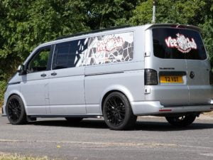 T5/T5.1 Gloss Black Trapezoid Sidebars LWB - Image 3
