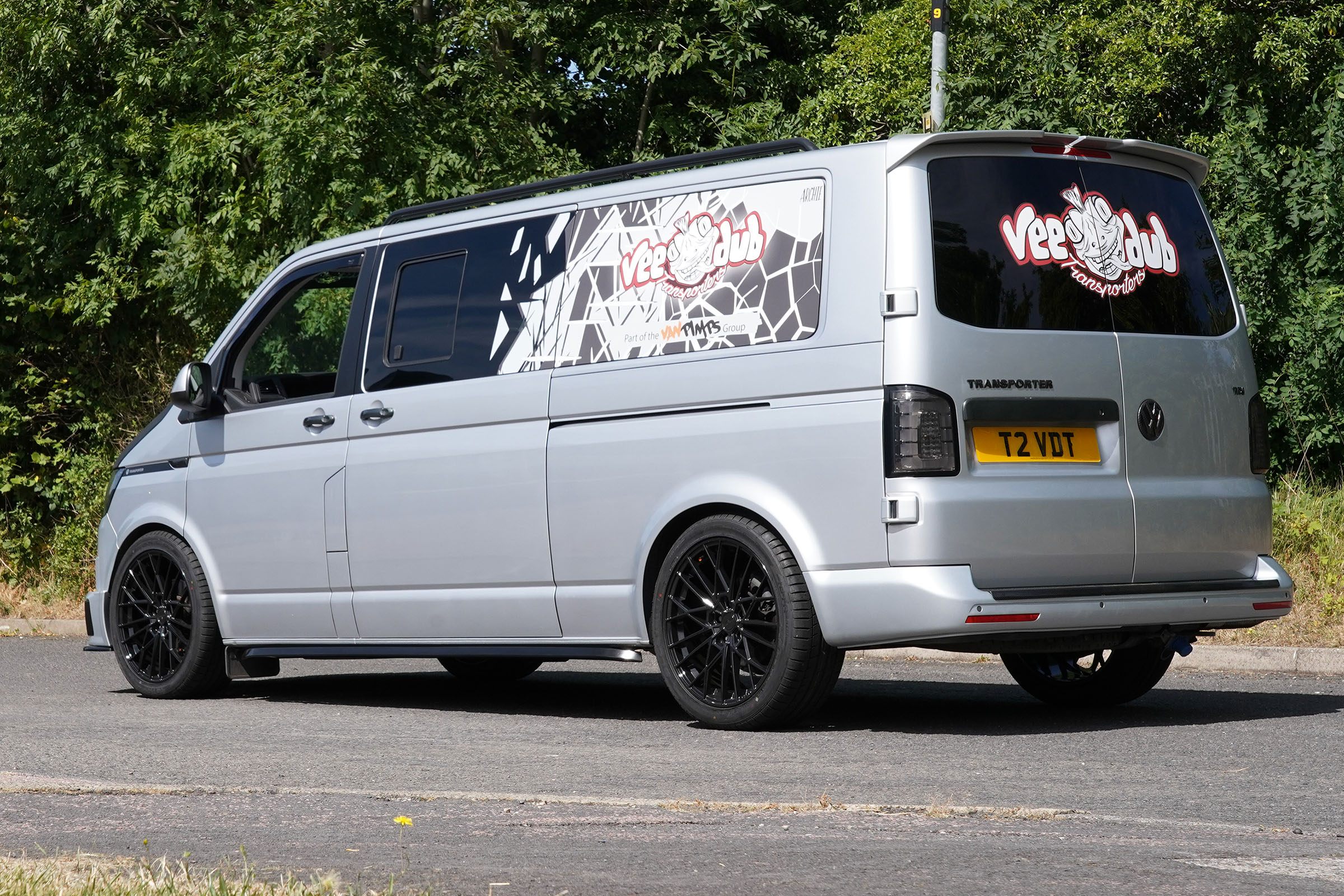 T5/T5.1 Gloss Black Trapezoid Sidebars LWB - Image 3