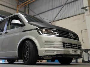 T6 Black LightBar Headlights With Dynamic Indicator - V2 - Image 7