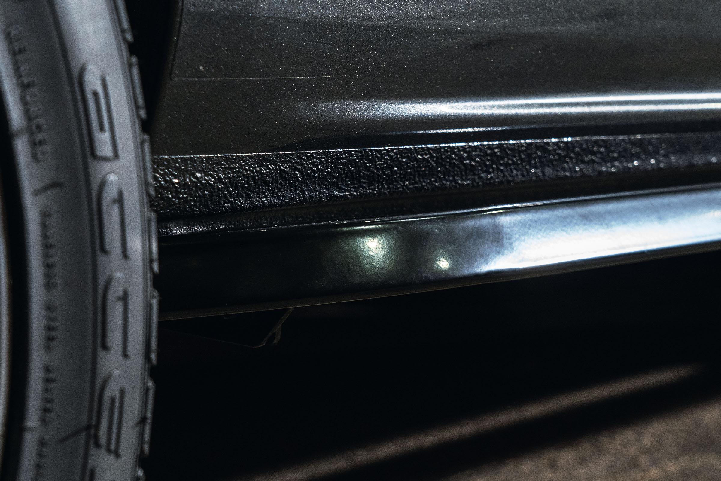 Ford Transit Custom Gloss Black Trapezoid Sidebars LWB - Image 2