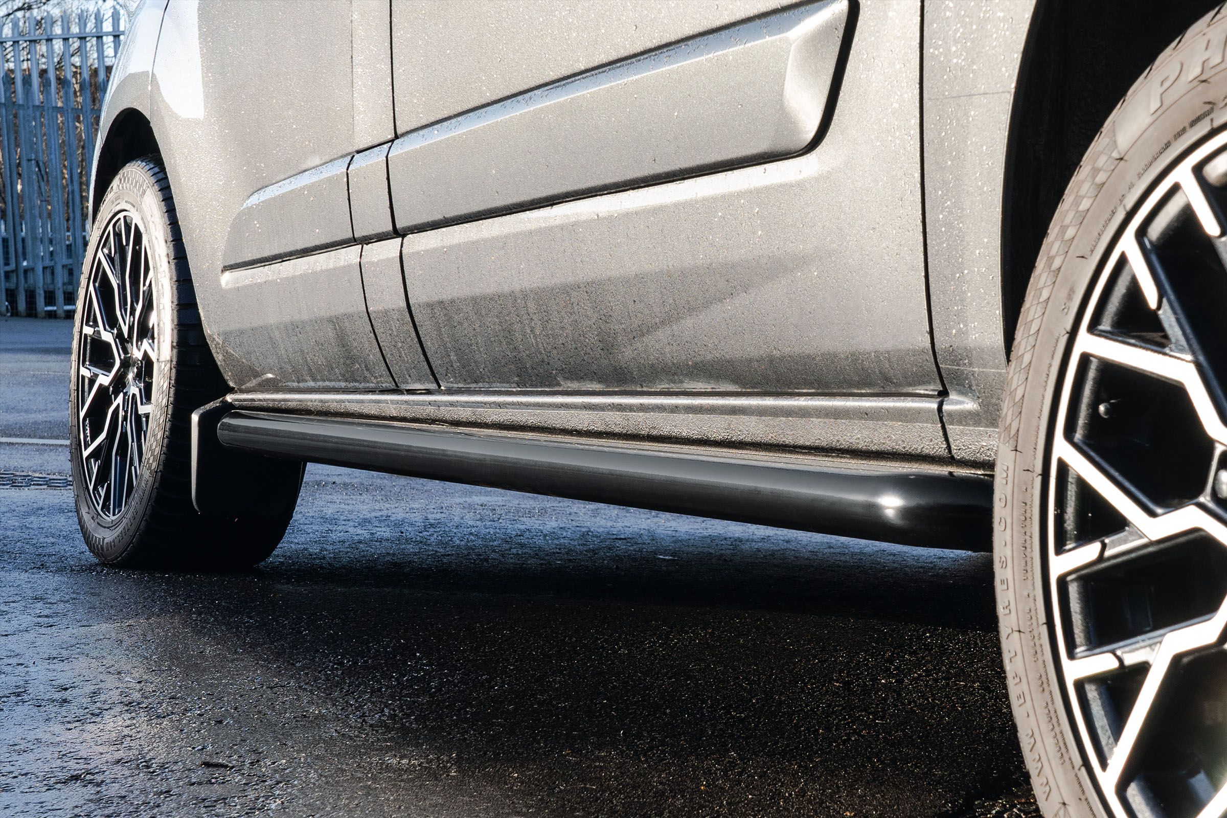 Transit Custom Gloss Black Sportline Style Sidebars (SWB L1)