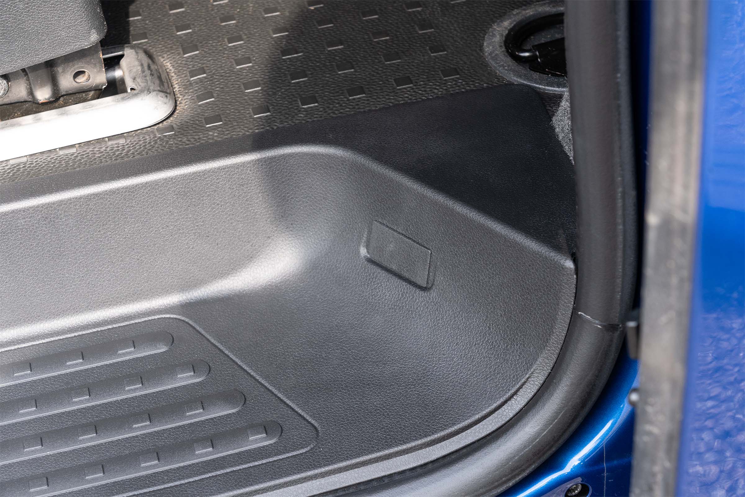 VW T5/T5.1 Side Door Step Insert - Image 4