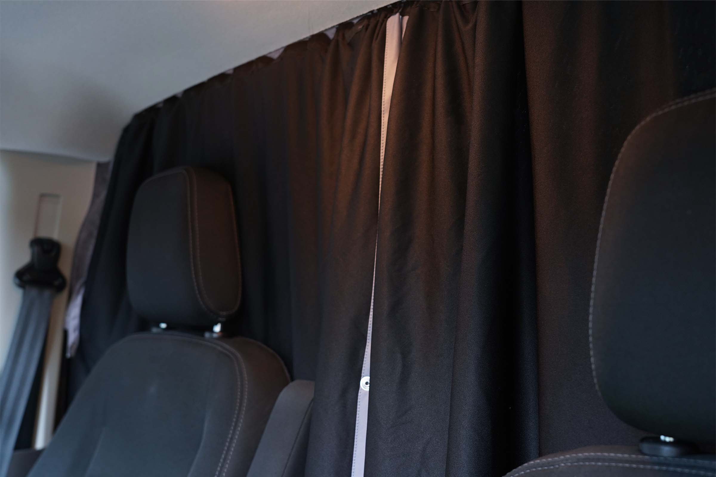 Van Curtain Cab Divider Kit - Image 6