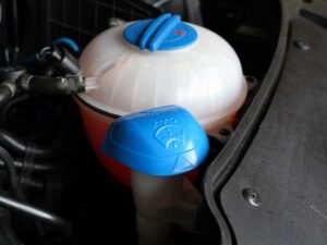 VW Transporter Washer Fluid Filler Cap - Image 4