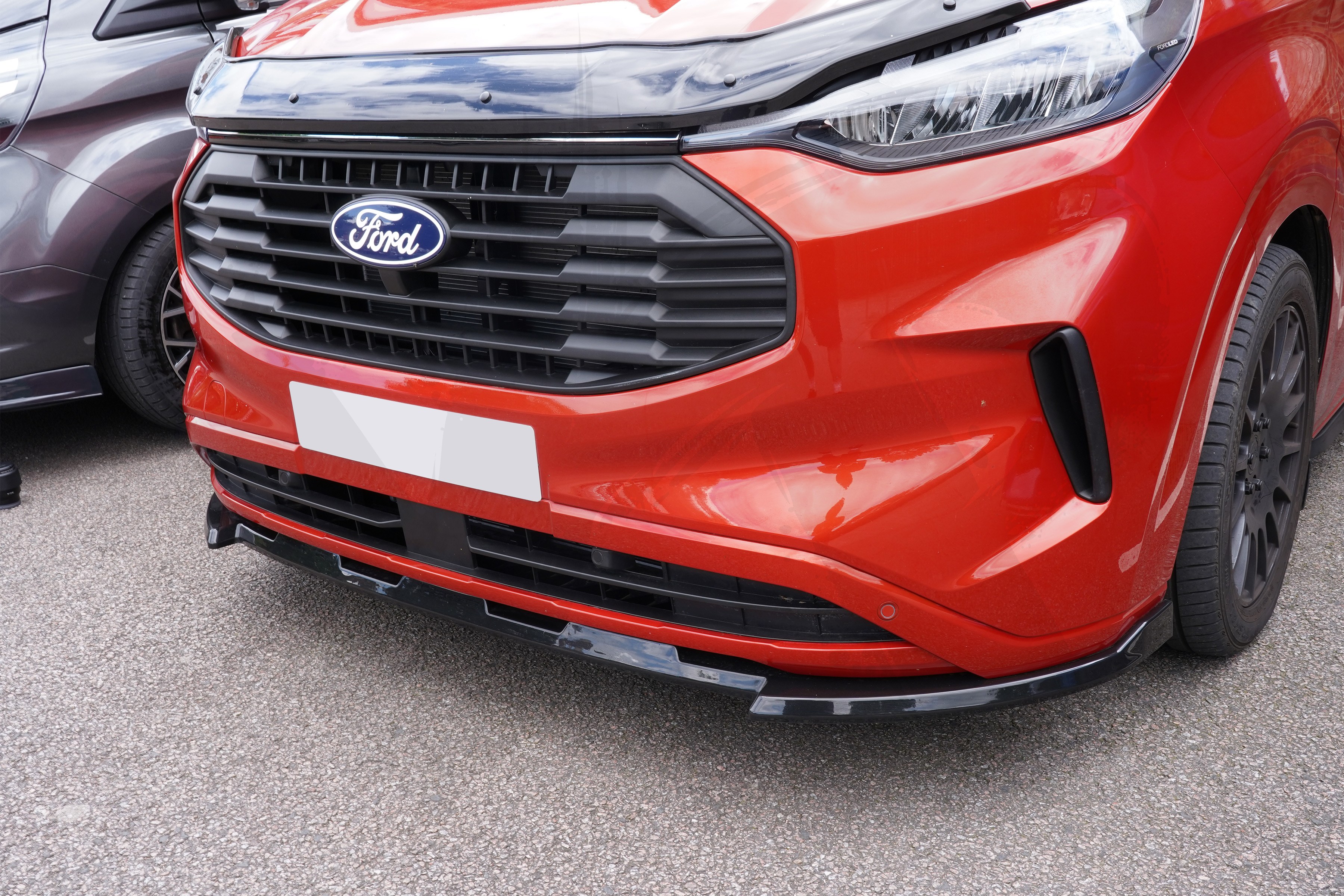Transit Custom (MK2) 2024> Front Splitter - Under Original Bumper - Image 3