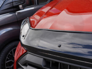 Ford Transit Custom (MK2) 2024> Deflec Bonnet Deflector - Gloss Black - Image 5