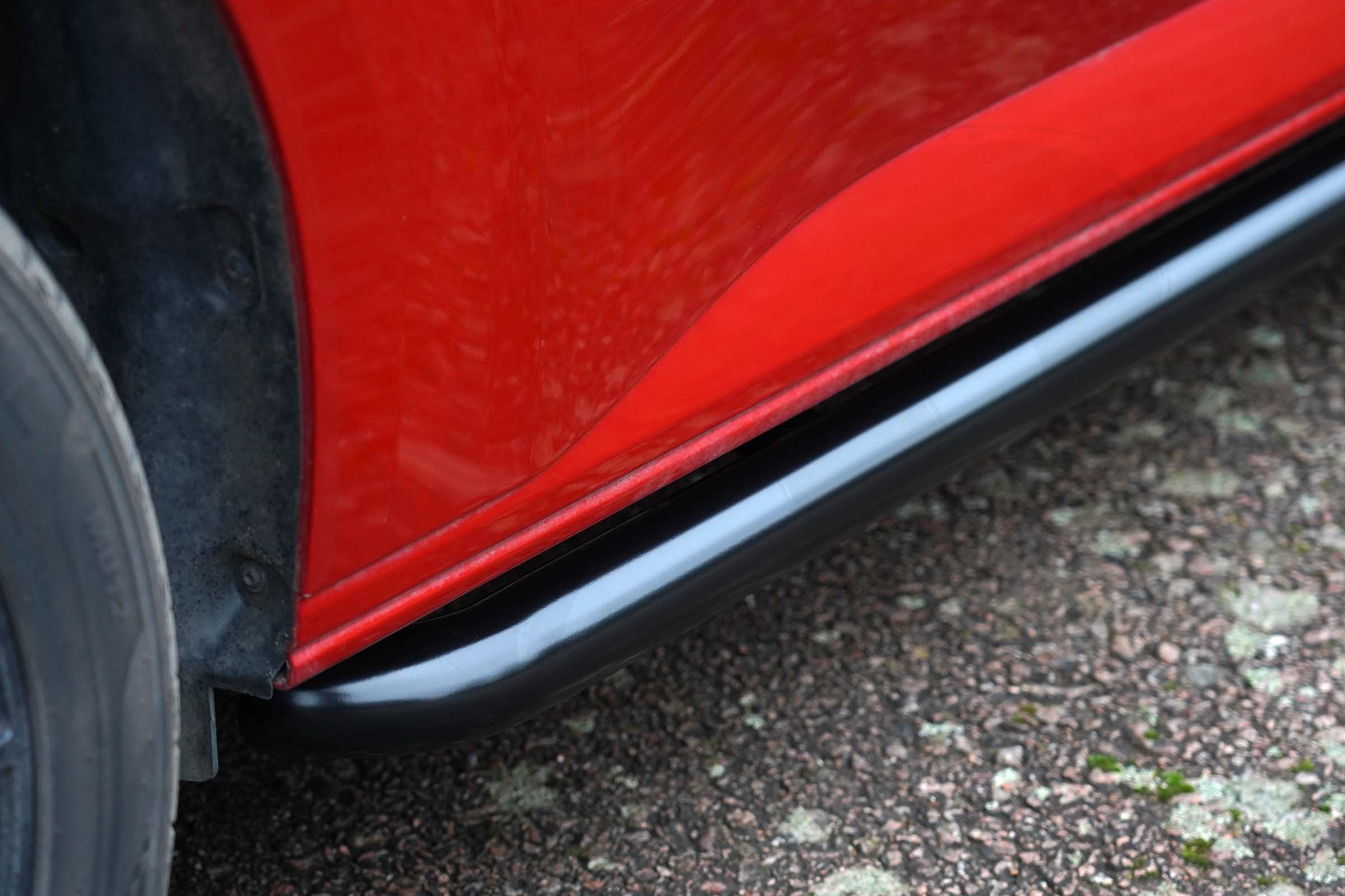 VW T7 2025> / Ford Transit Custom (MK2) 2024> Gloss Black Sportline Style Sidebars SWB - Image 2