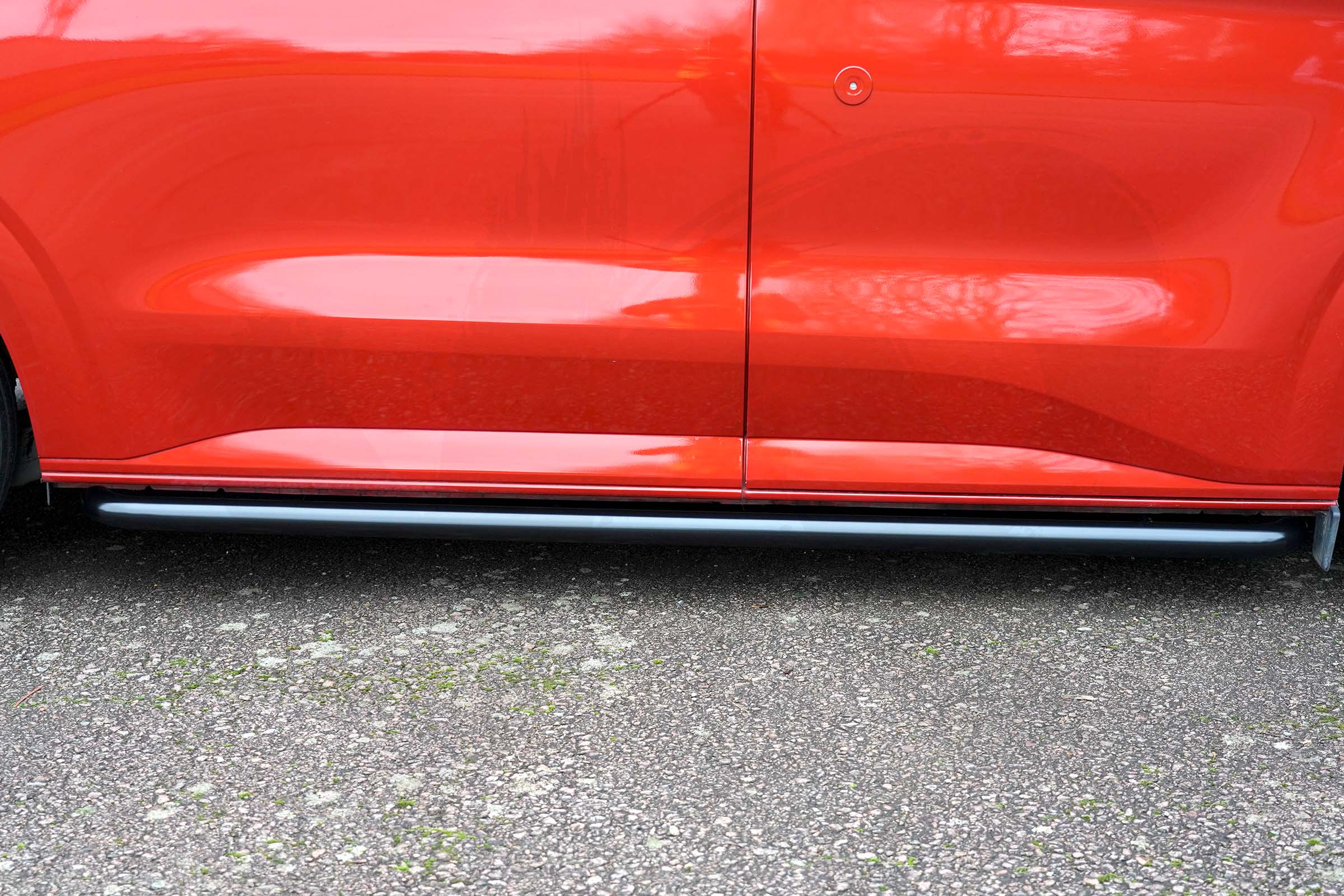 VW T7 2025> / Ford Transit Custom (MK2) 2024> Gloss Black Sportline Style Sidebars SWB - Image 4