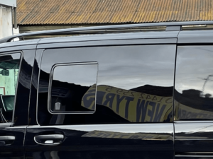 Mercedes Vito 2014> Windows