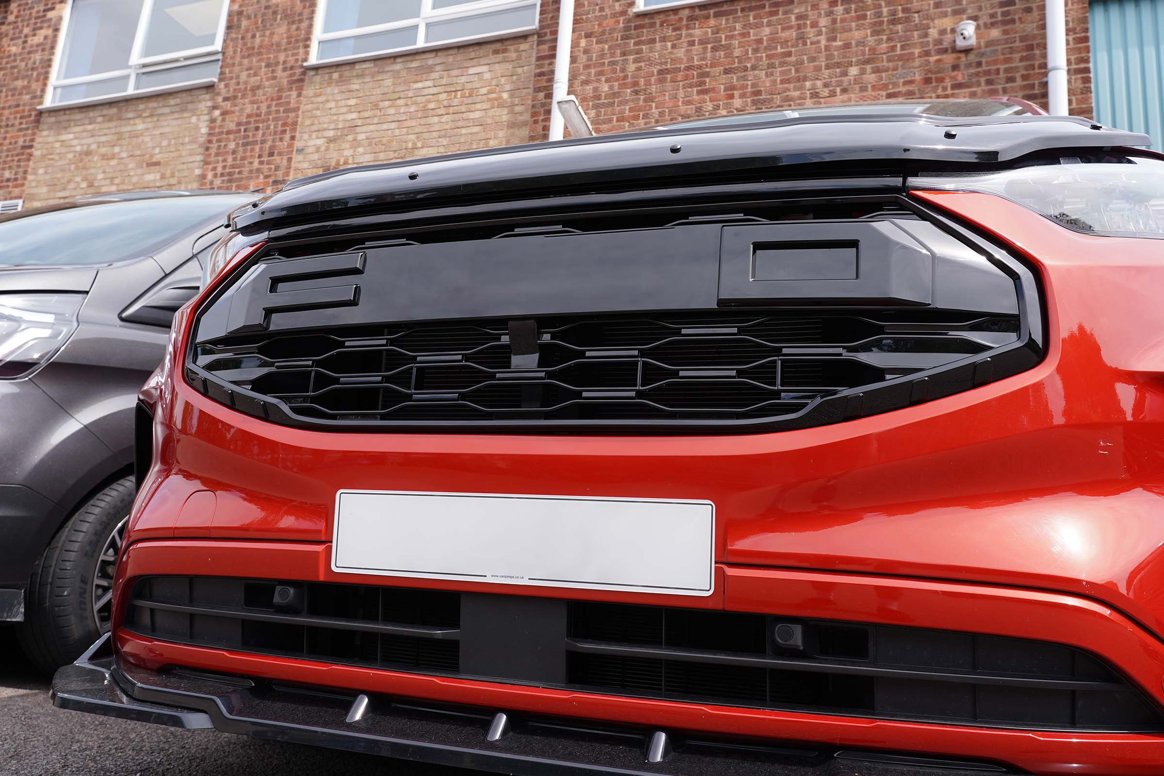 Transit Custom (MK2) Honeycomb Front Grille (2024>)