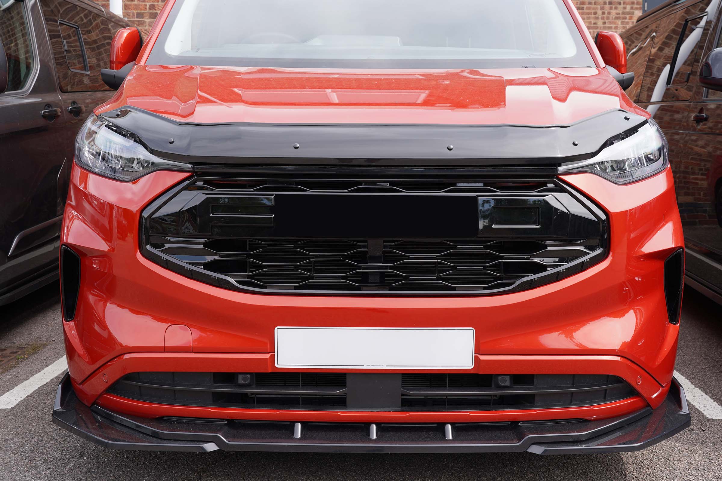 Transit Custom (MK2) Honeycomb Front Grille (2024>) - Image 2