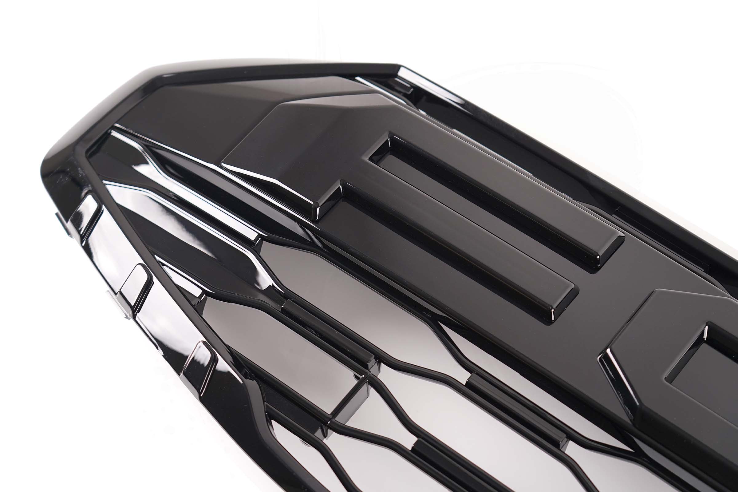 Transit Custom (MK2) Honeycomb Front Grille (2024>) - Image 6