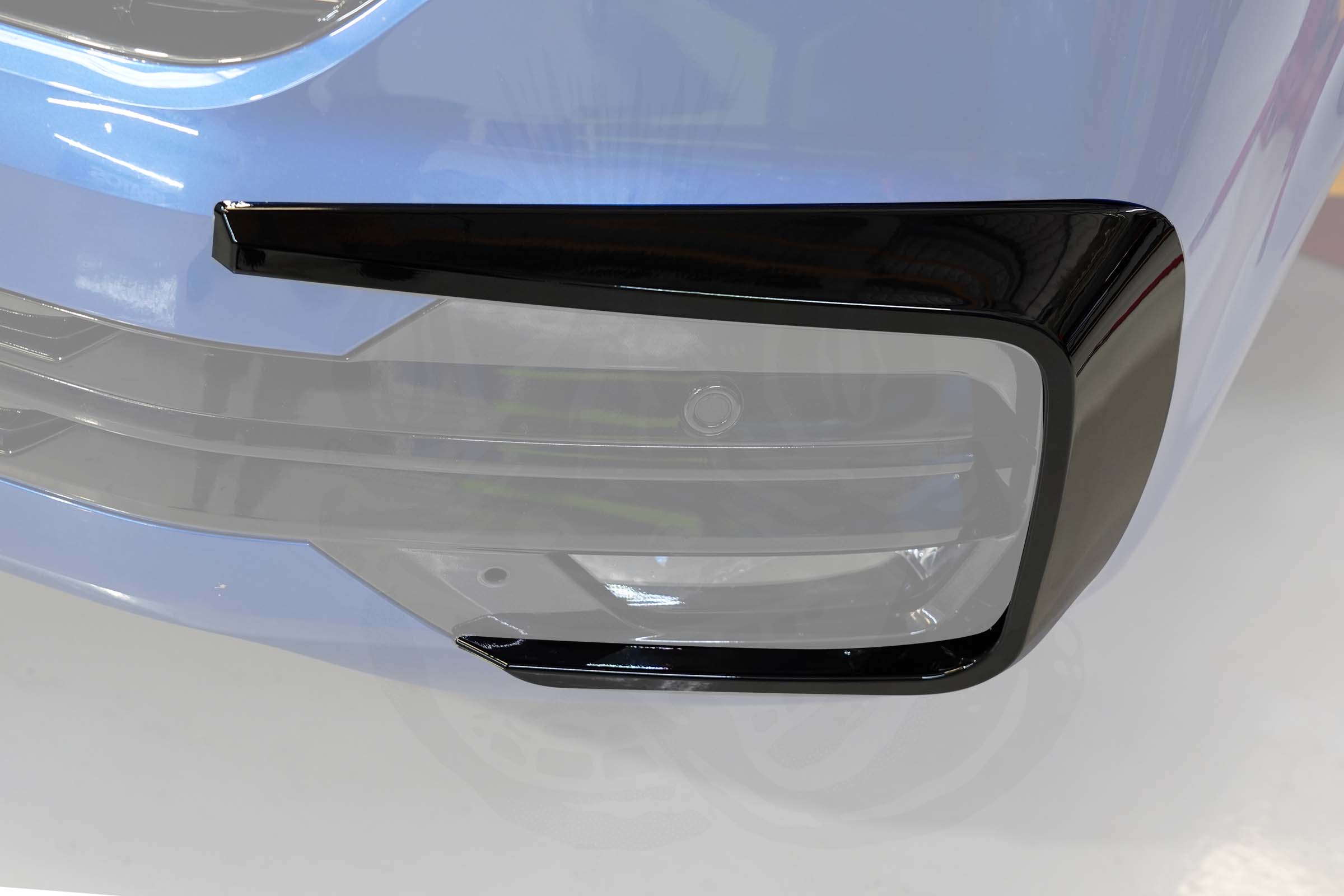 VW T6.1 Front Canards - Gloss Black - Image 5