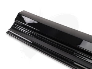 VW Caddy 22> Highline Style Gloss Black Front Grille - Image 3