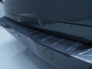 Transit Custom MK2 24> / VW T7 25> Textured Black Rear Bumper Protector - Image 4