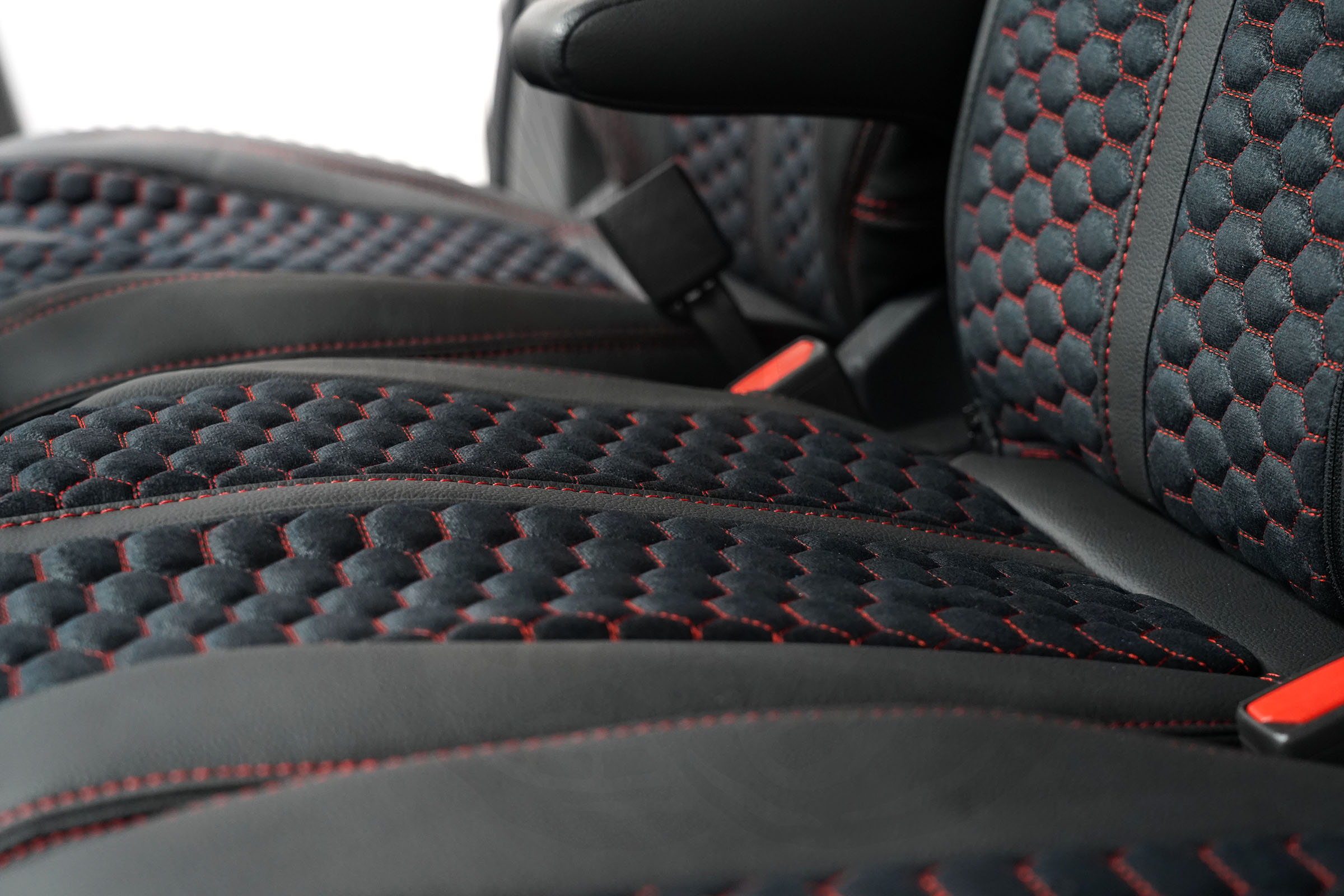 VW T7 RS Honeycomb Style Seat Covers - Red - Image 4