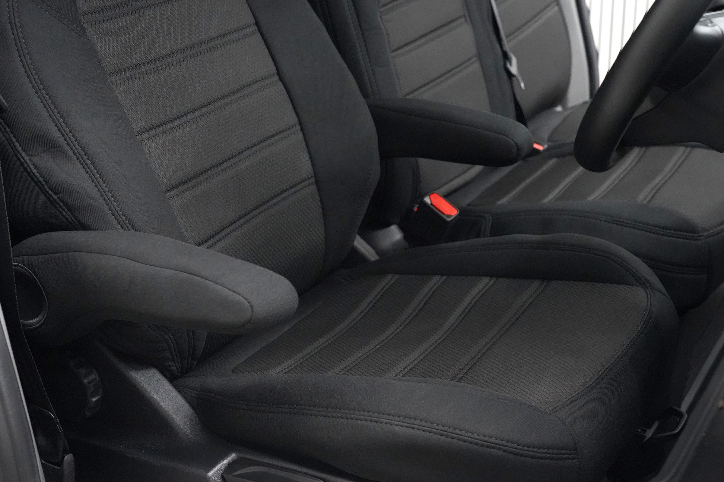 VW T7 Stealth Comfort Series Seat Covers - Image 3