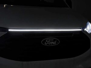 Transit Custom 24> LED Grille Light Bar (Bright White) - Image 3