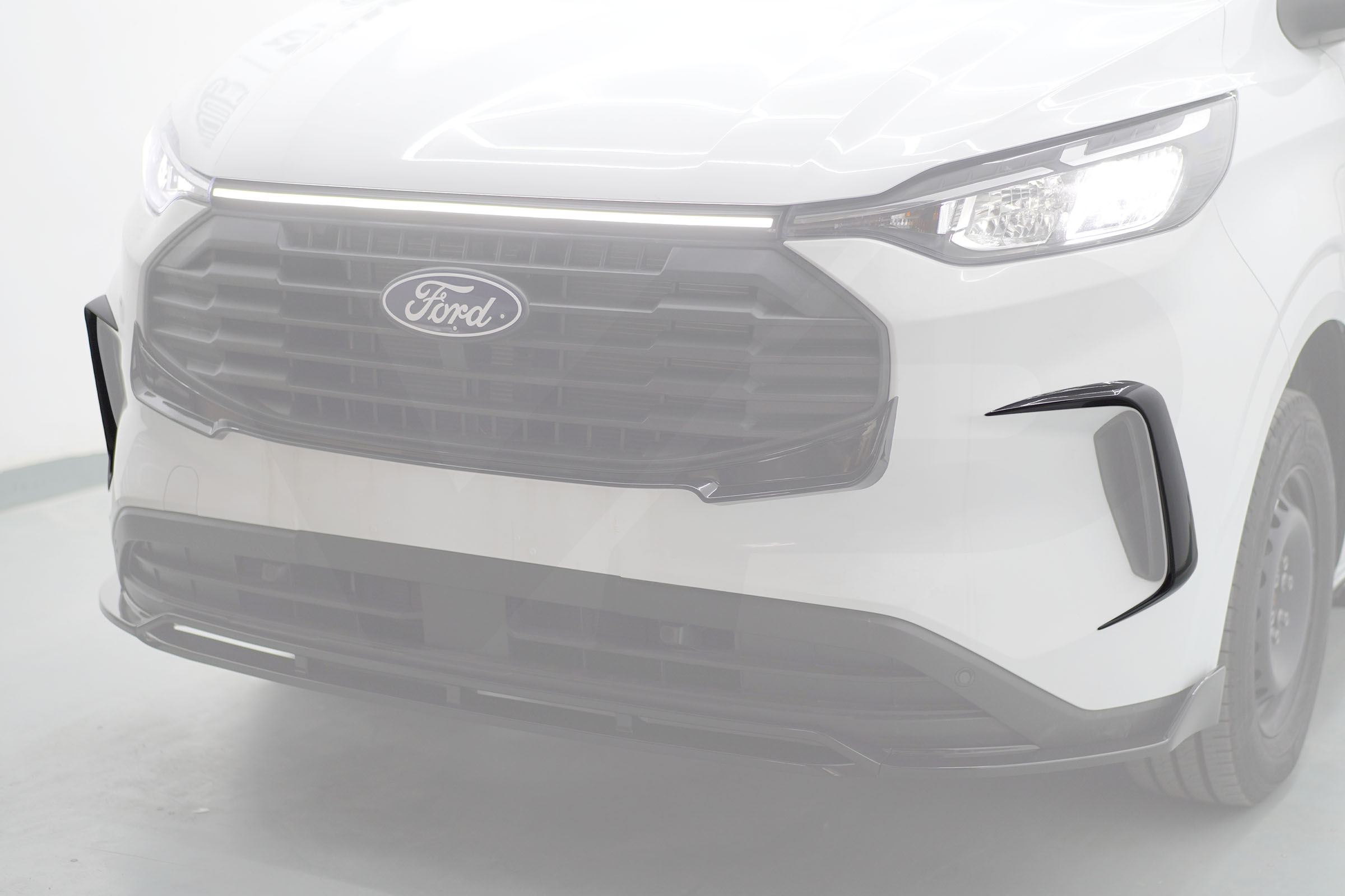 Transit Custom MK2 (2024>) Low Profile Front Canards (Gloss Black) - Image 2