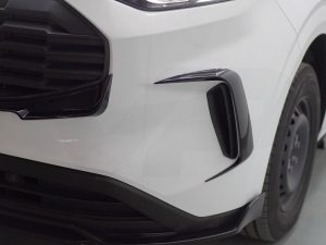 Transit Custom MK2 (2024>) Low Profile Front Canards (Gloss Black) - Image 3
