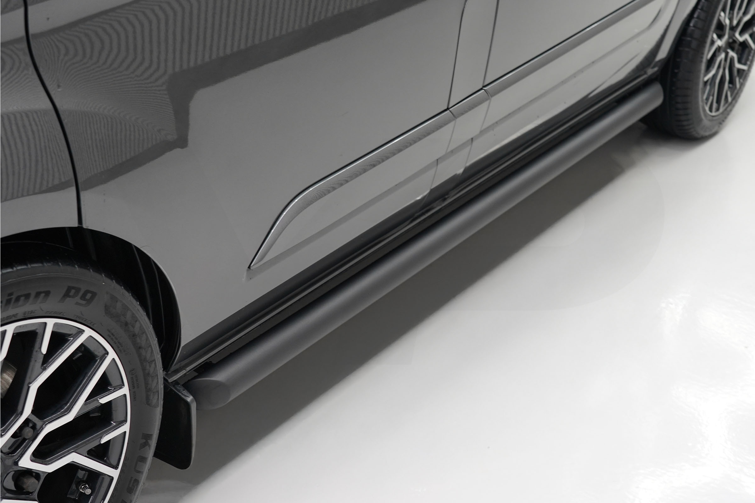 Ford Transit Custom (13-23) Matt Black 70mm Streamline Angled Side Bars - SWB - Image 2